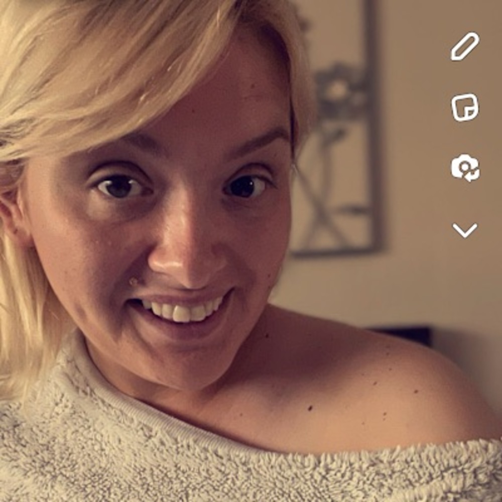 Meet your Posher, Lainie